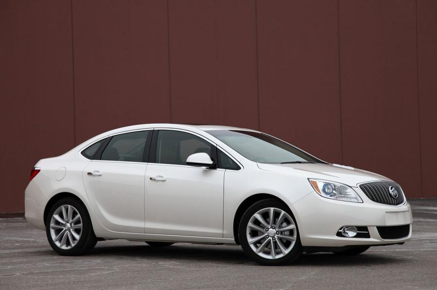  Buick Verano 2012 года  (фото 38 из 122)